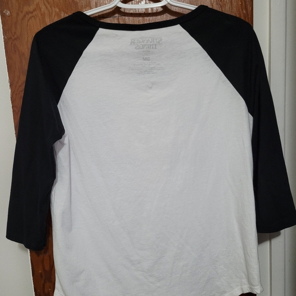 Friends don't lie Stangerthings long-sleeved baseball shirt from hot topic - Picture 2 of 4